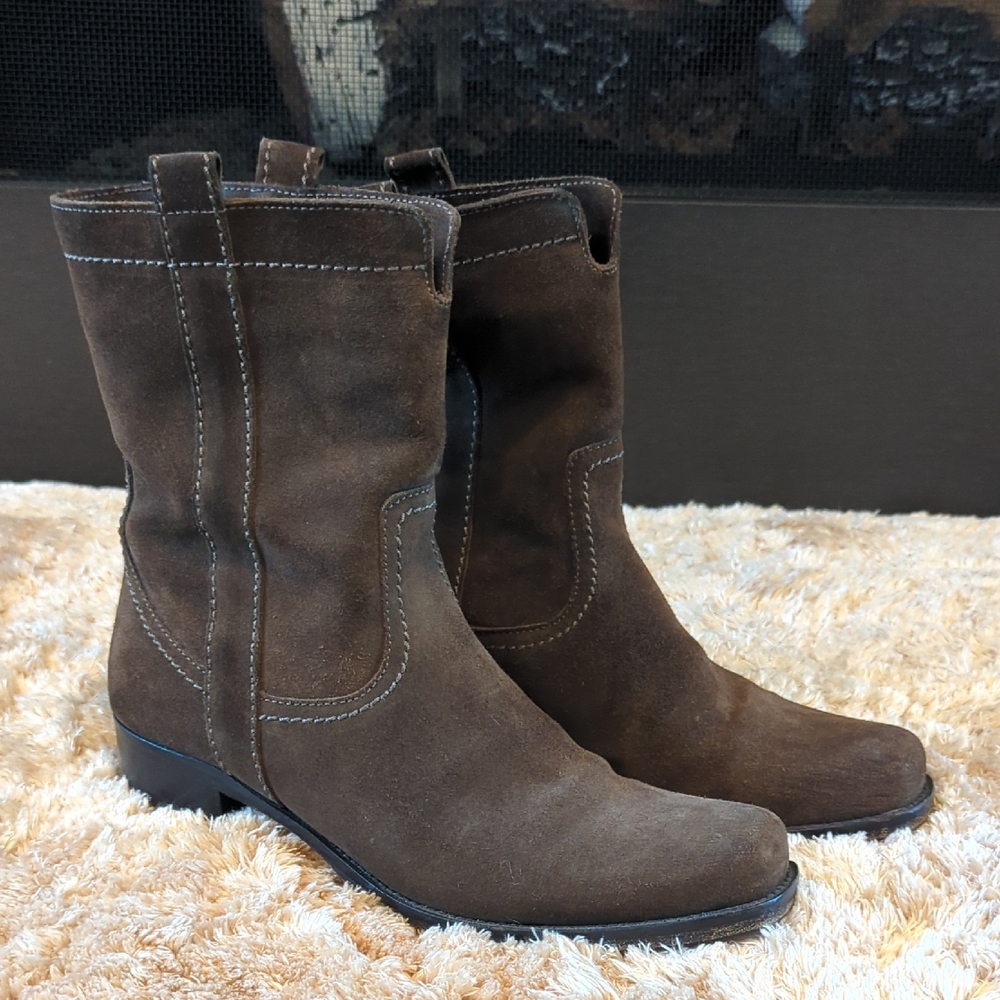 La Canadienne suede western booties 6.5